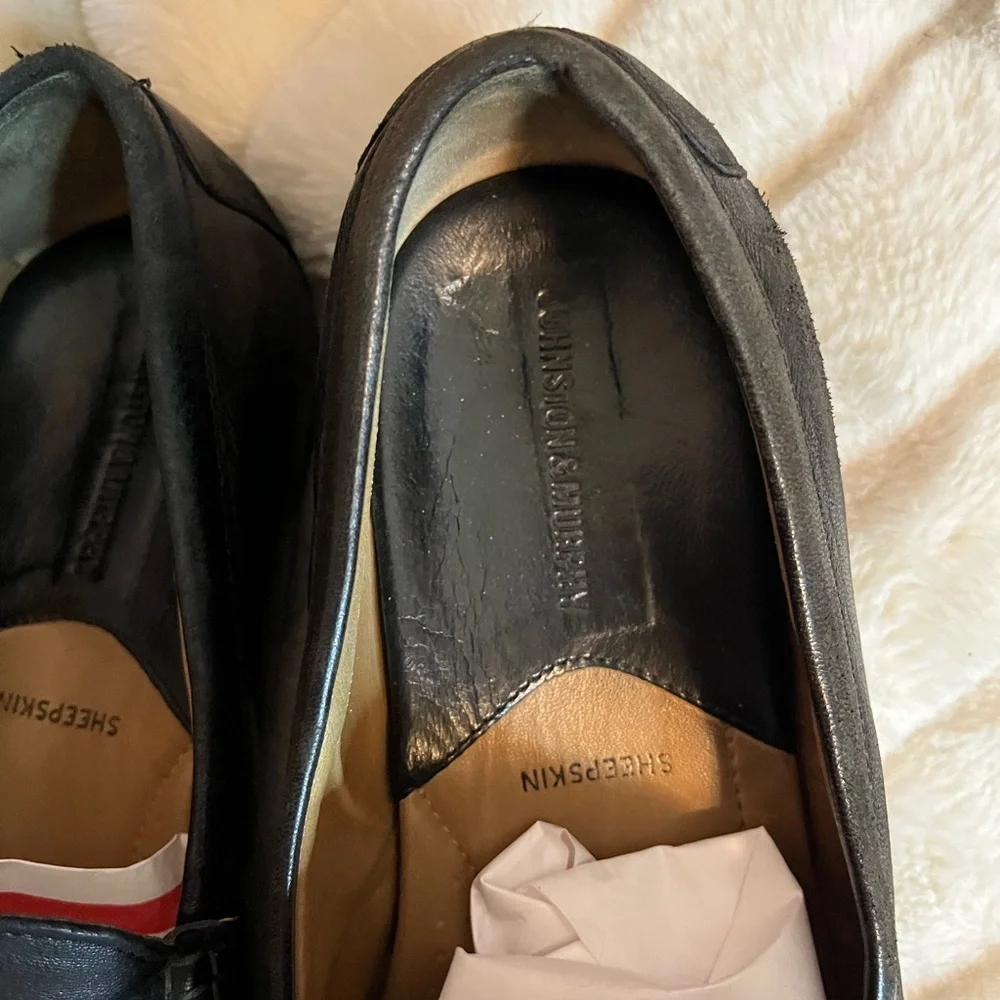 Johnston & Murphy Sheepskin Mens 10.5M Classic Simple Loafer Black Slip On NYC